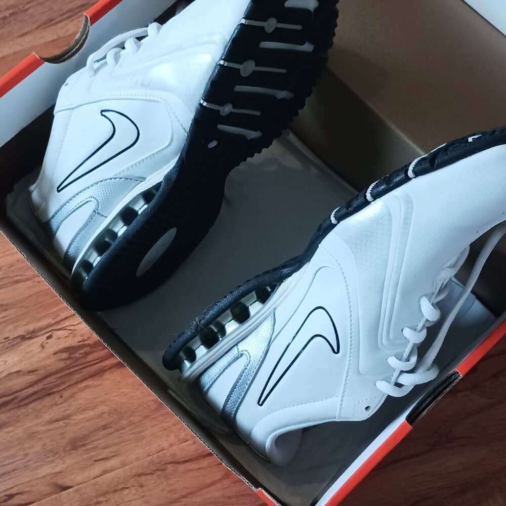 Nike Sneakers - Mens/New in box